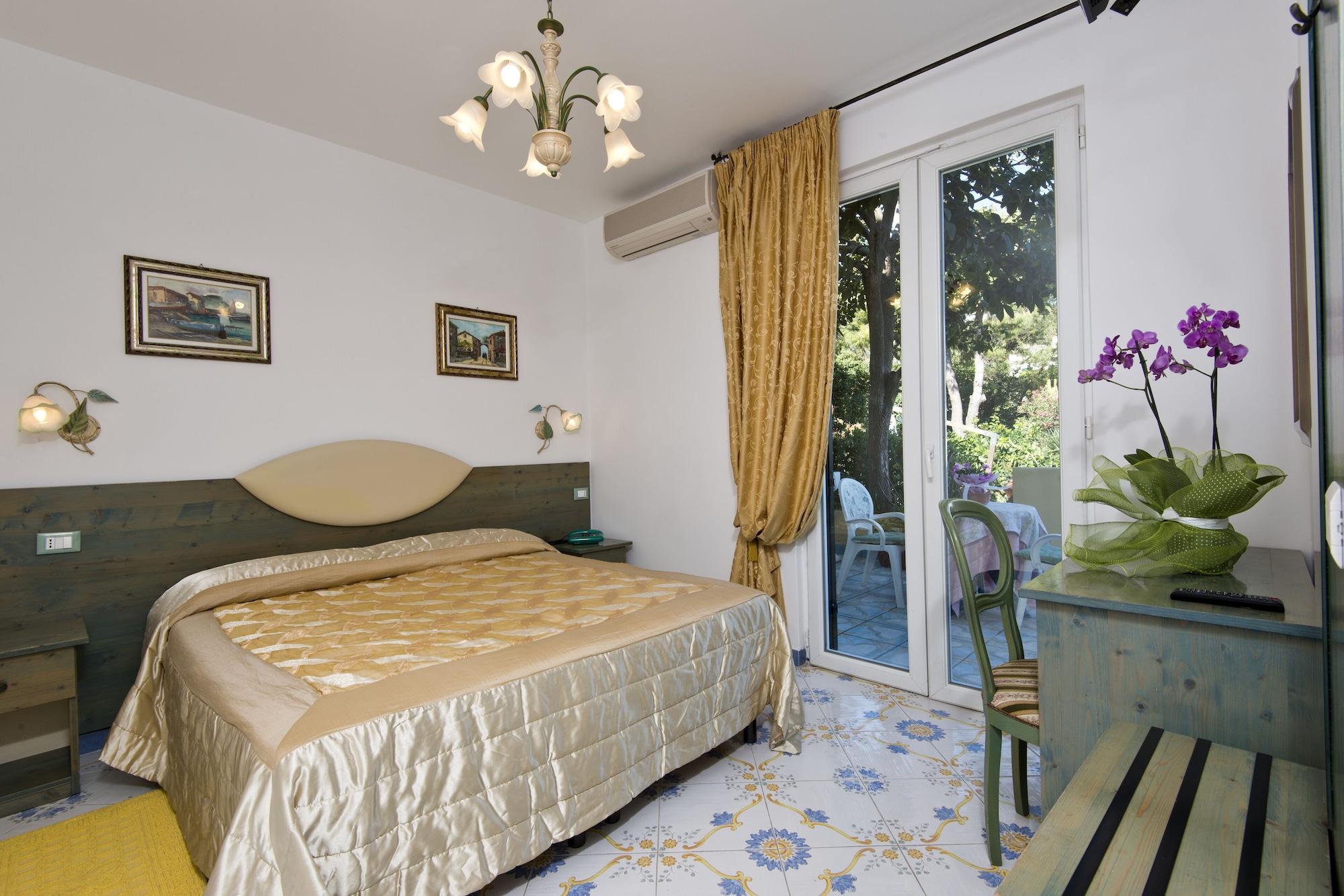 Hotel Giardino Delle Ninfe E La Fenice Ischia Exterior foto